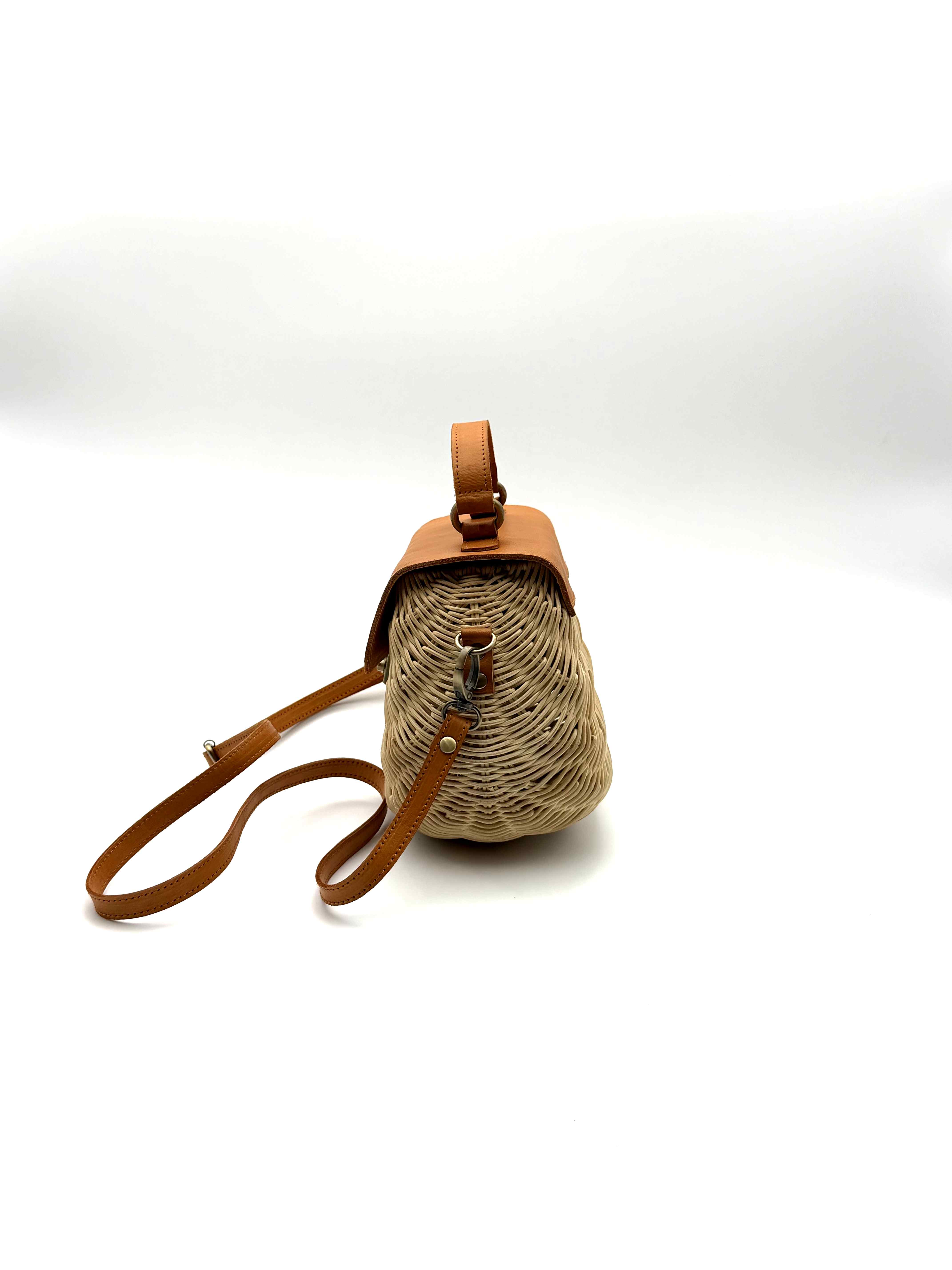 Aruna Crossbody